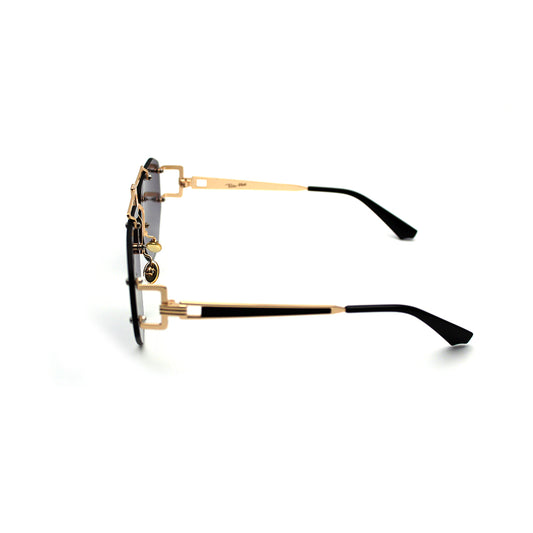 AE2002 C2 52-18 photo