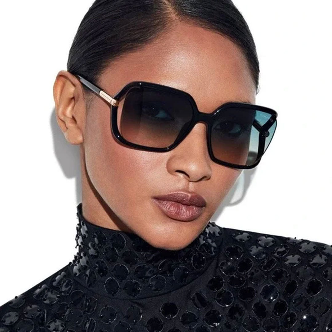 TF1089 01P 60-17 Solange photo