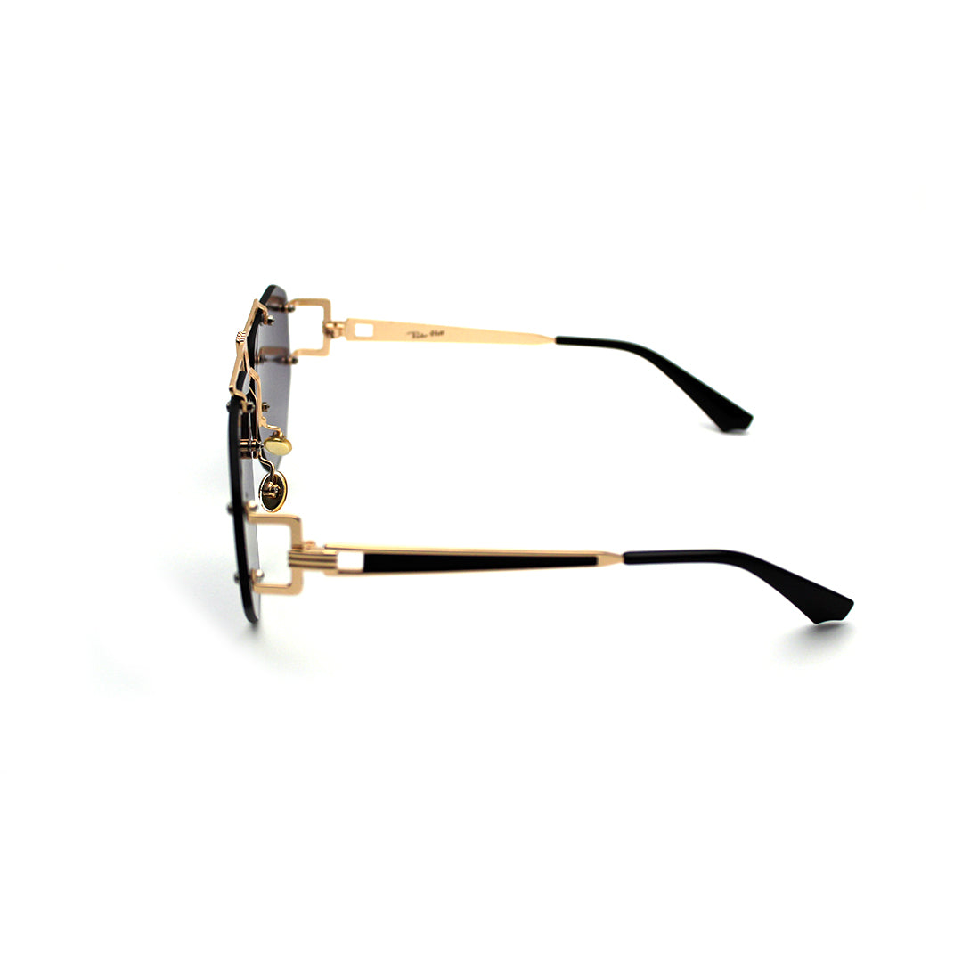 AE2002 C2 52-18 photo